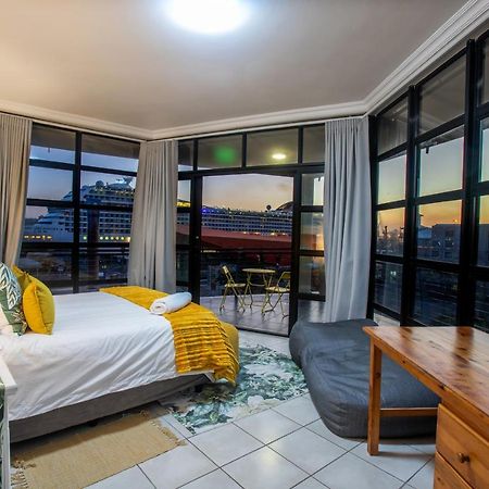Stay At The Point - Triumphant Tropical Tranquility Durban Buitenkant foto