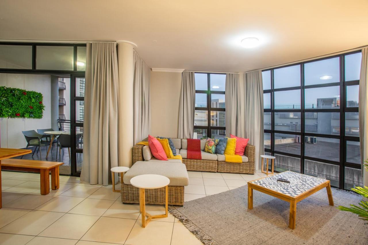 Stay At The Point - Triumphant Tropical Tranquility Durban Buitenkant foto